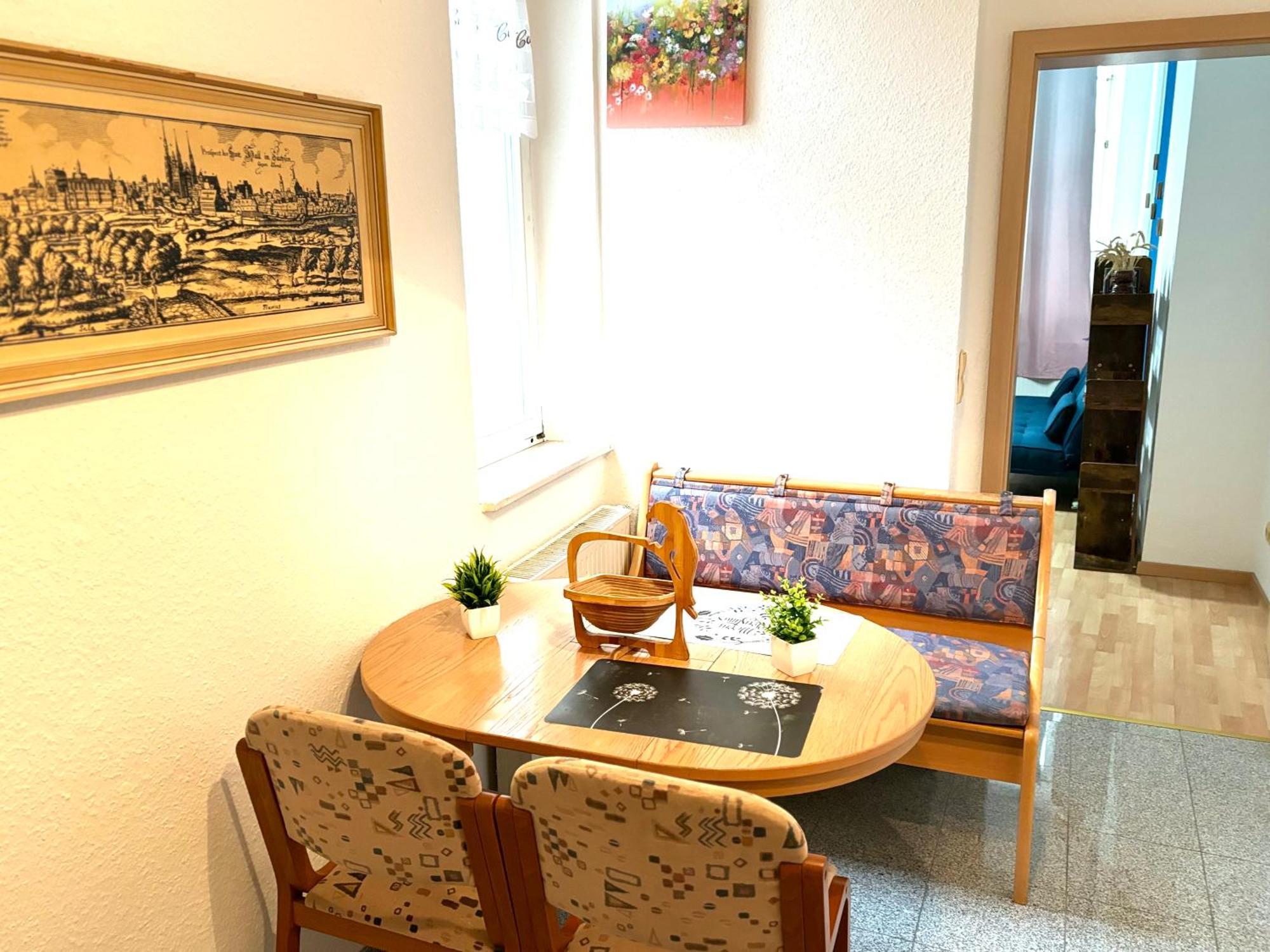 Piano Apartment Halle Center - Netflix - Free Wifi 2 Экстерьер фото